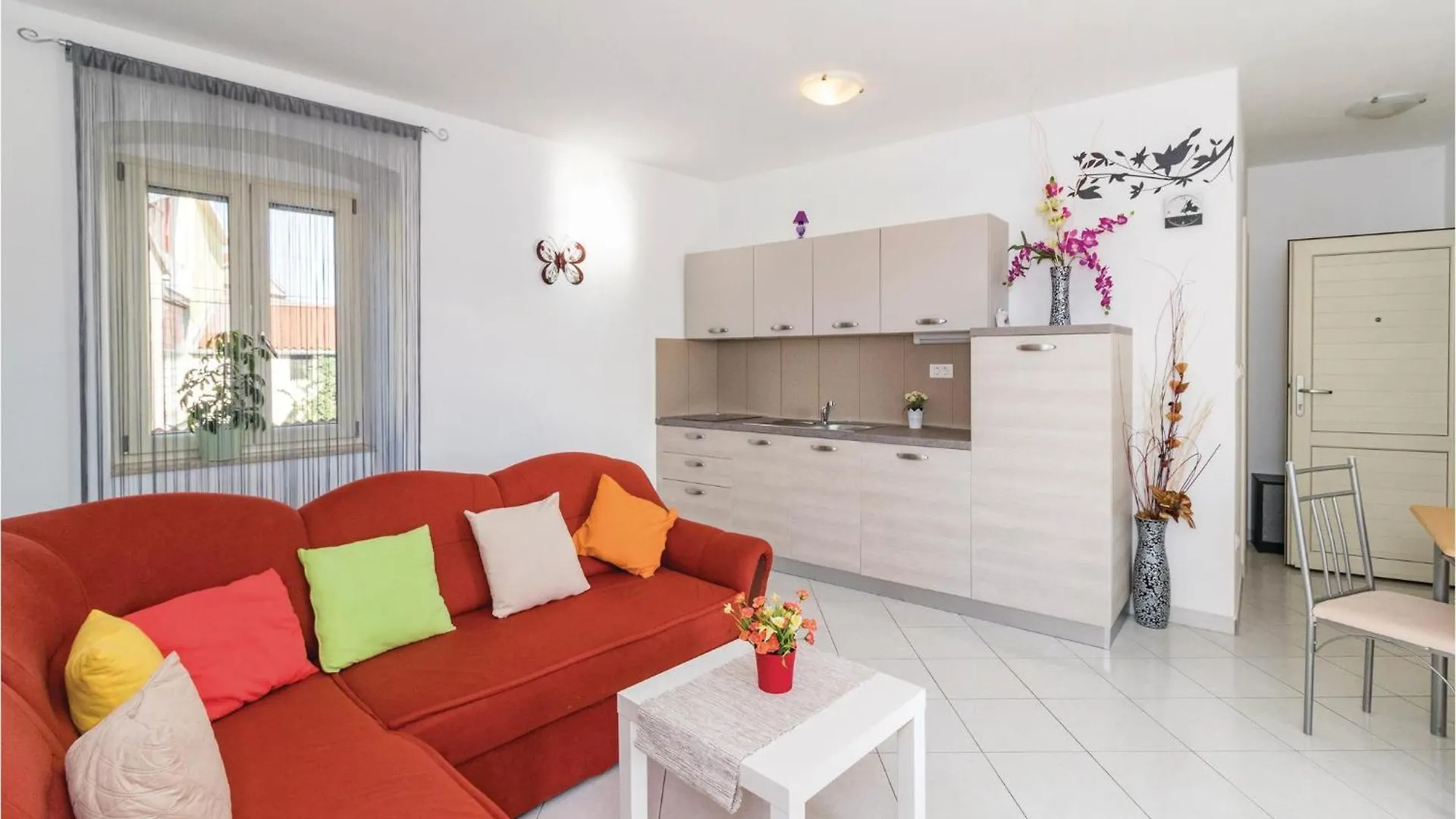 Gorgeous Home In Vodnjan With Kitchen